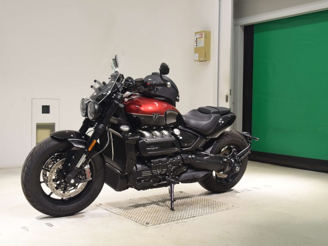 Triumph ROCKET III STORM R — фото 4
