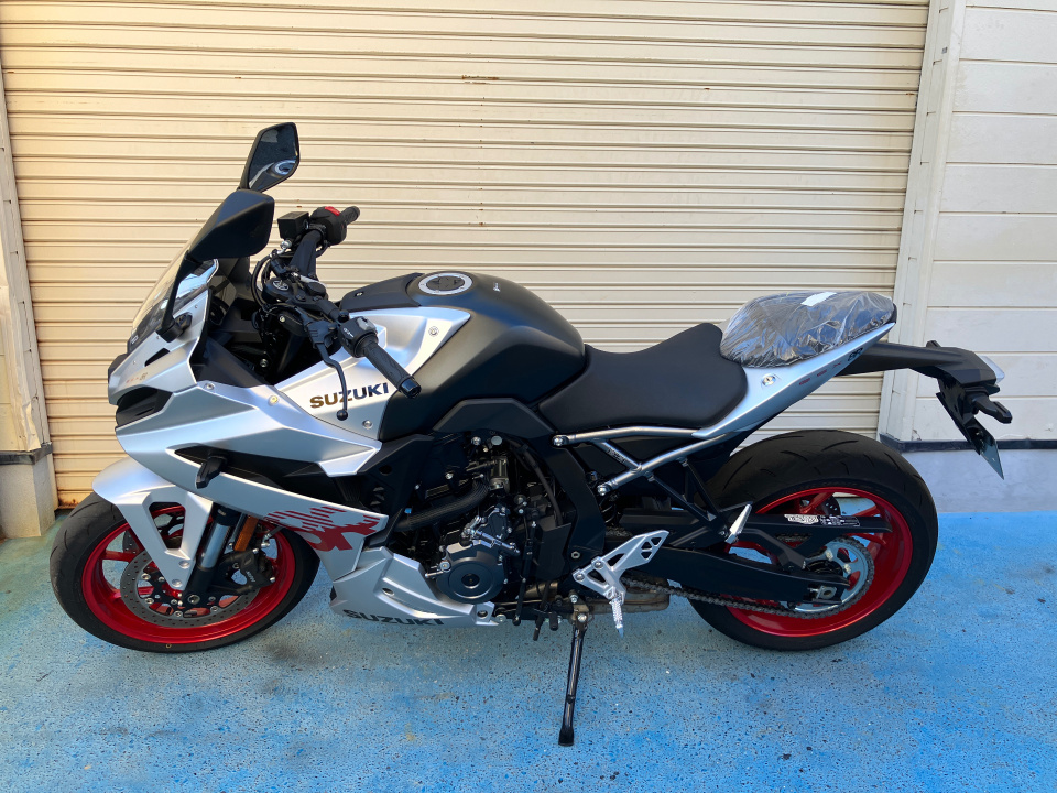 Suzuki GSX-8R — фото 2