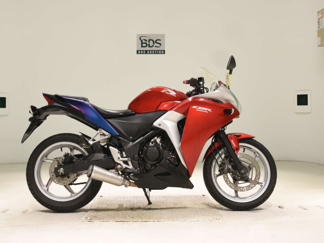 Honda CBR250RA