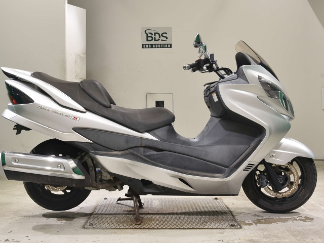 Suzuki SKYWAVE 250S