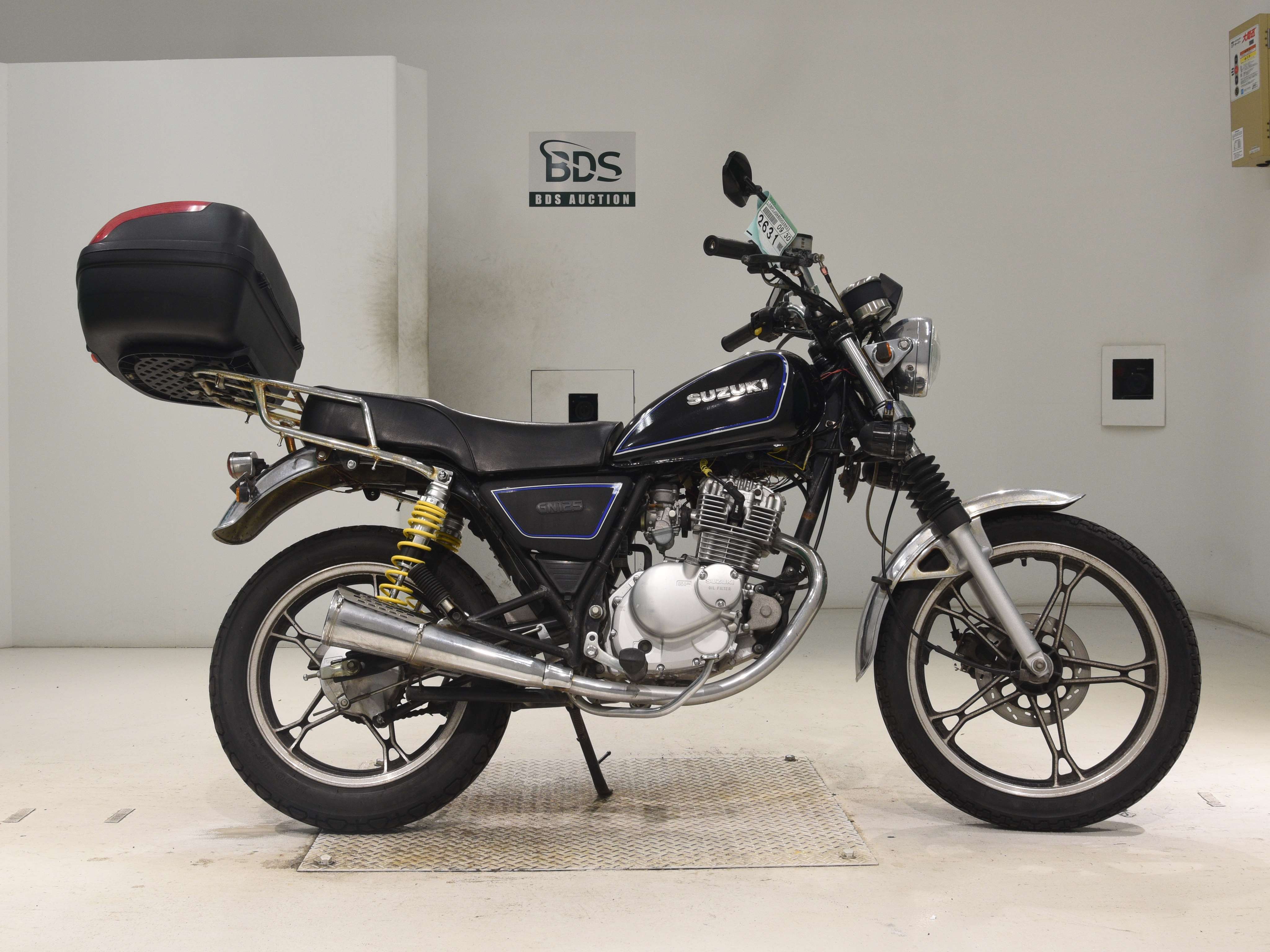 Suzuki GN125