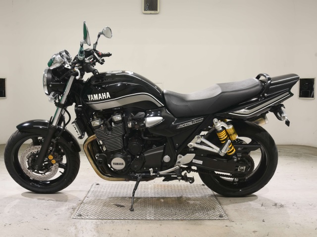 Yamaha XJR1300 — фото 2