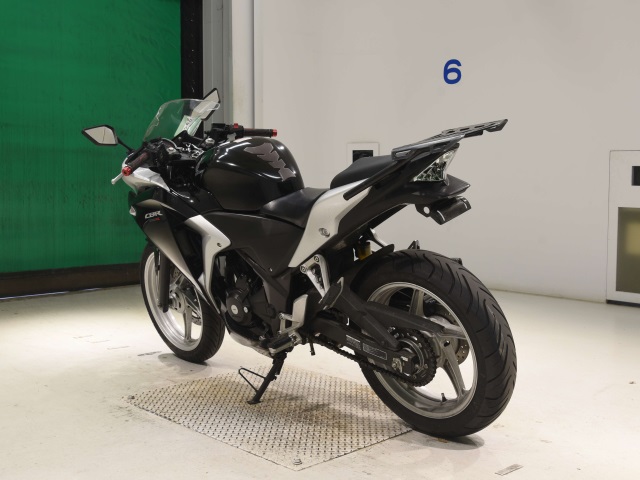 Honda CBR250RA — фото 6