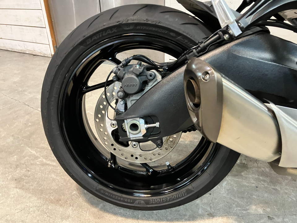 Suzuki GSX-S1000 — фото 11
