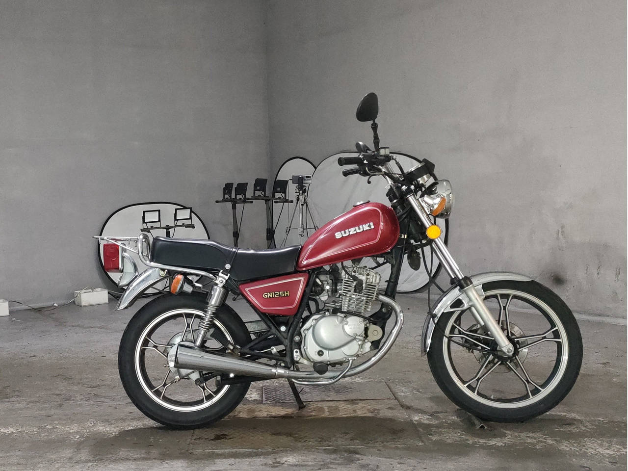 Suzuki GN125H