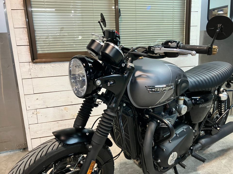 Triumph TRYANPH BONNEVILLE T120B — фото 22