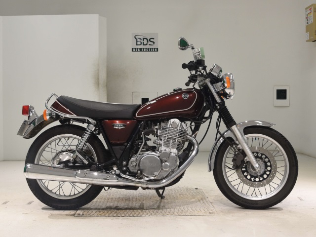 Yamaha SR400
