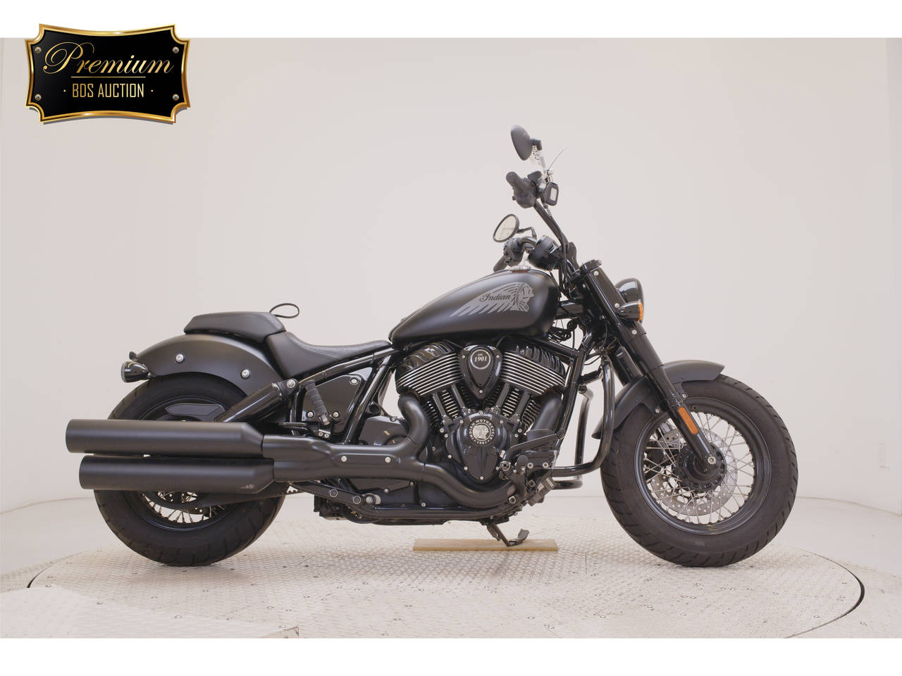 Indian CHIEF BOBBER DARK HORSE