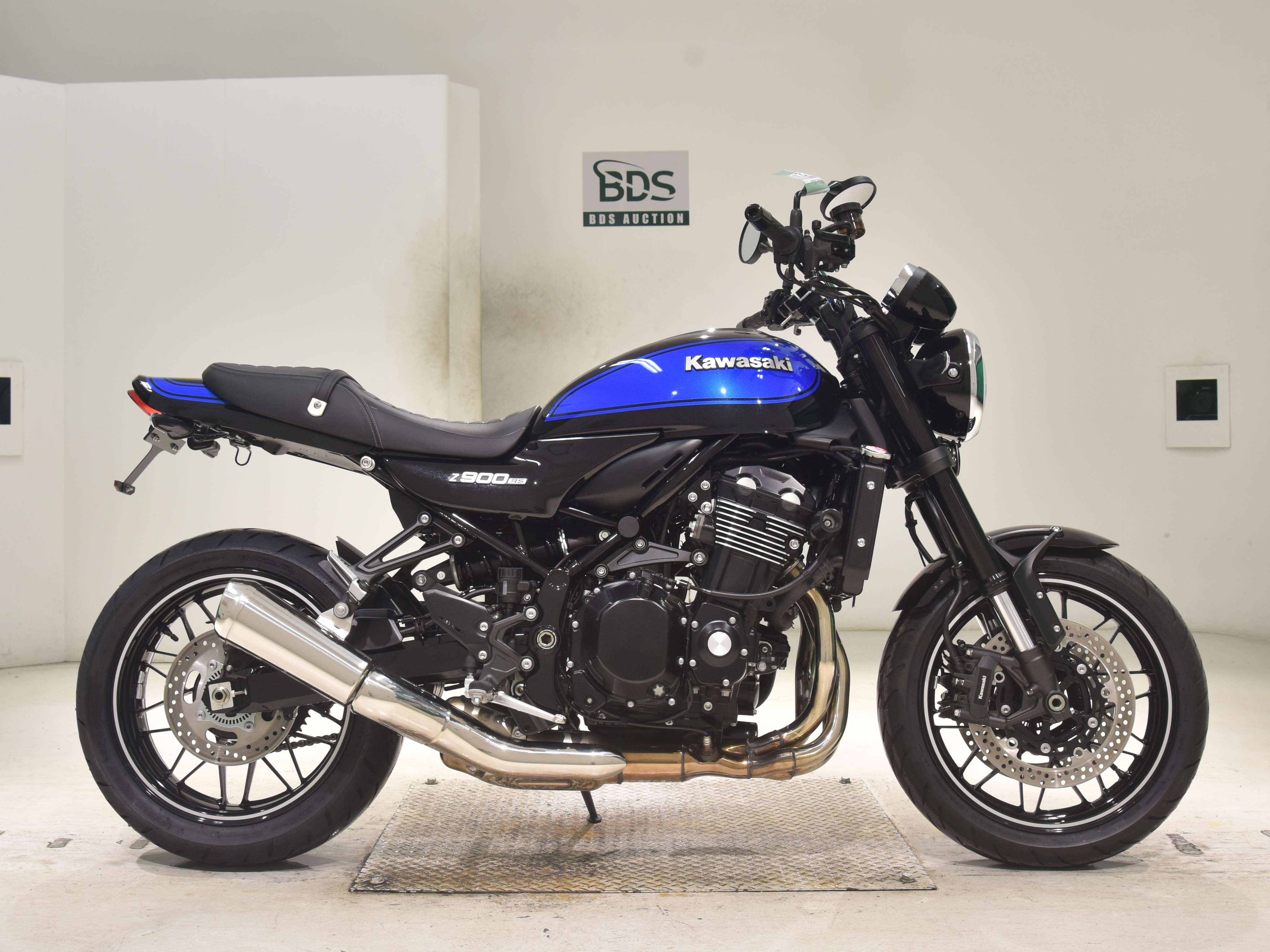 Kawasaki Z900RS