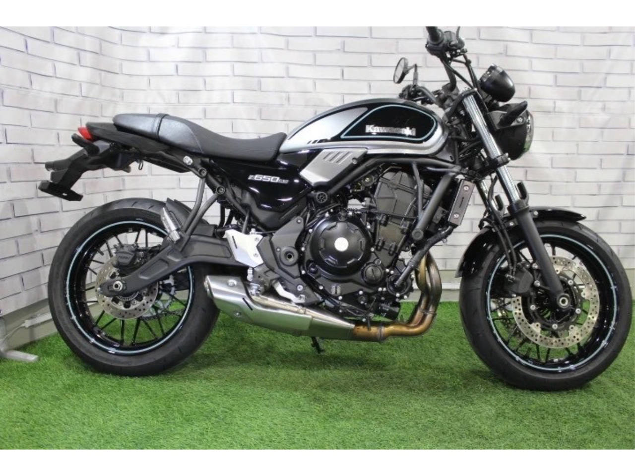 Kawasaki Z650RS