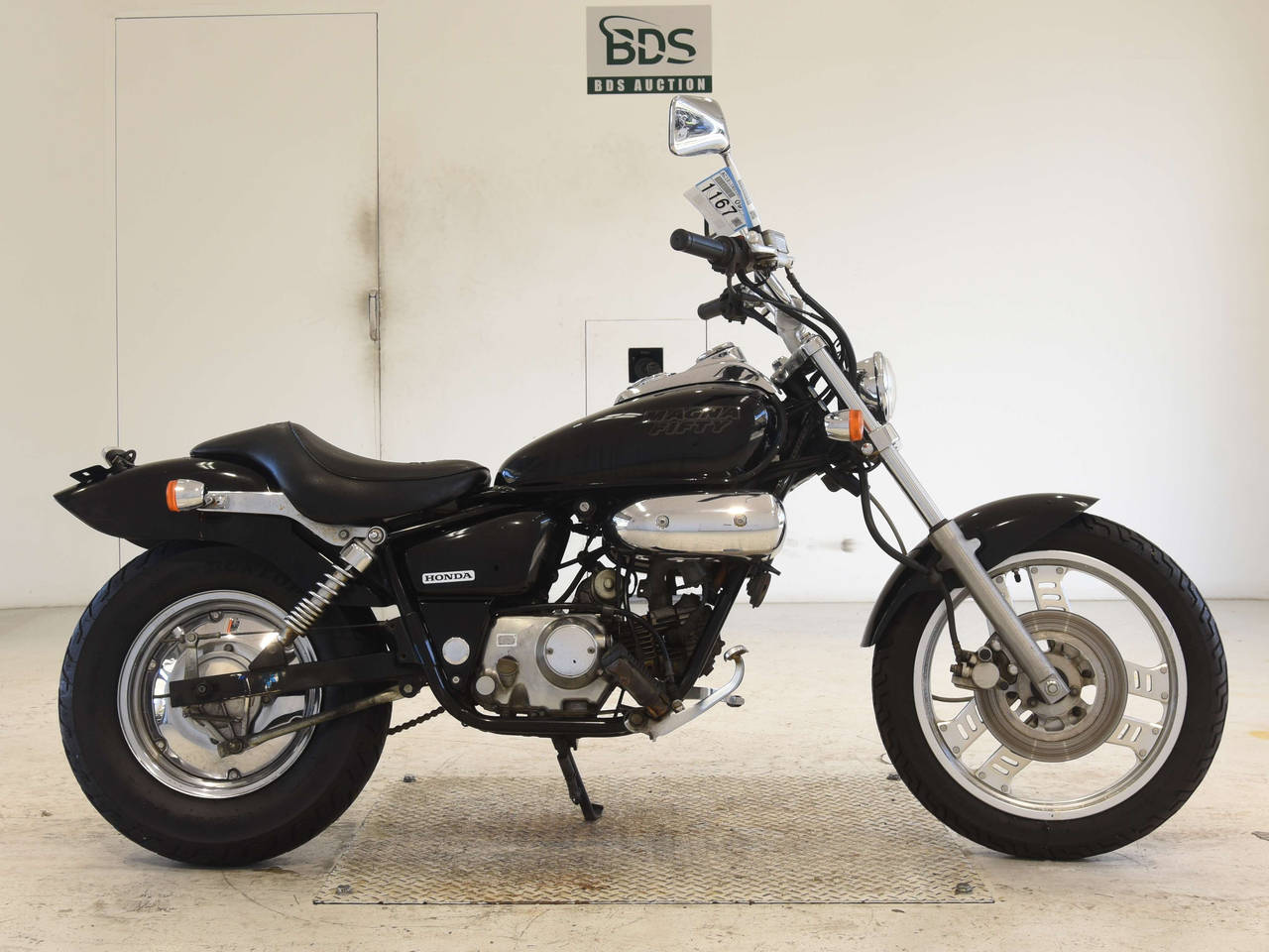 Honda MAGNA50