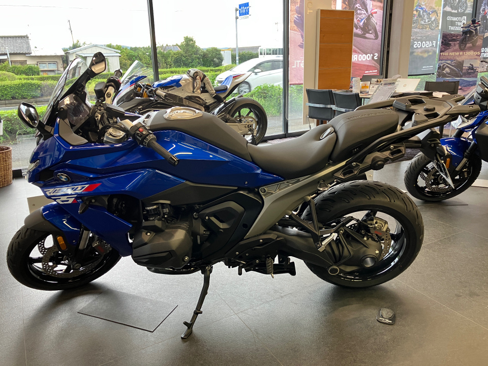 BMW R1300RS TOURING — фото 2