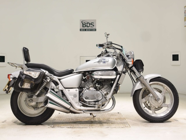 Honda MAGNA250