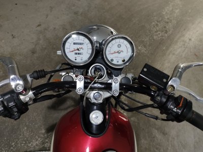 Yamaha SR400 — фото 5