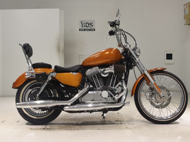 HD SPORTSTER SEVENTY-TWO XL1200V