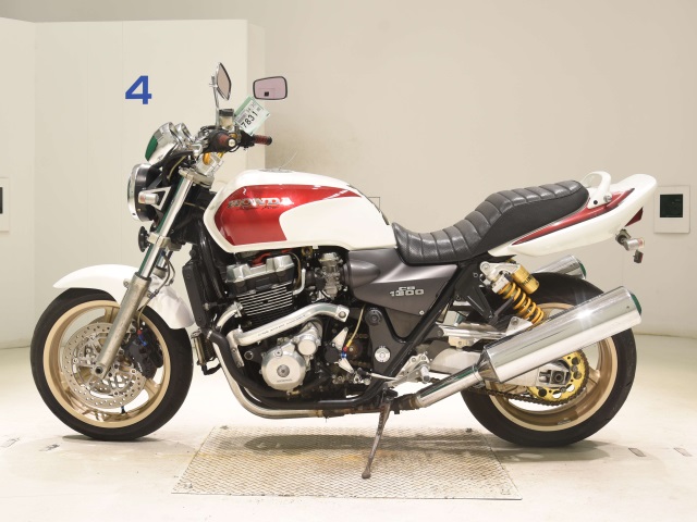 Honda CB1300SF — фото 2