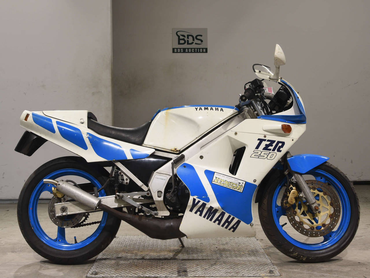 Yamaha TZR250