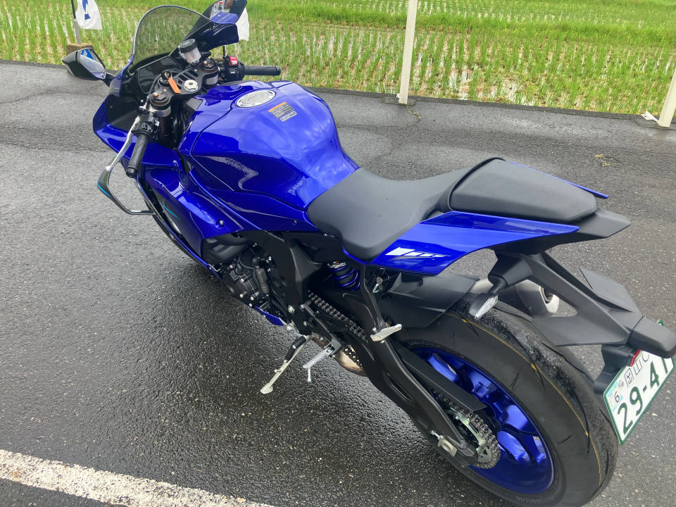 Yamaha YZF-R1 — фото 4