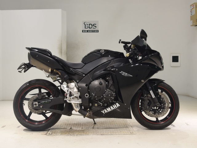 Yamaha YZF-R1