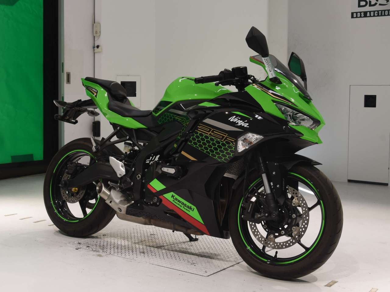 0003] Kawasaki NINJA ZX-25R - ZX250E-A03953