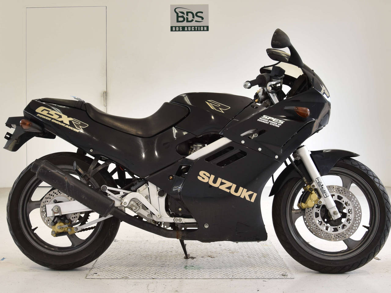 βAS17-3 スズキ GSX-R250 GJ72A GSXR (S62年式) 返納書付き！ フレーム 曲り無！事故無し！ File: - Wikimedia Commons