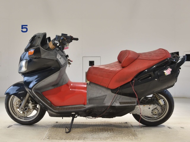 Suzuki SKYWAVE 650 TRIKE — фото 2