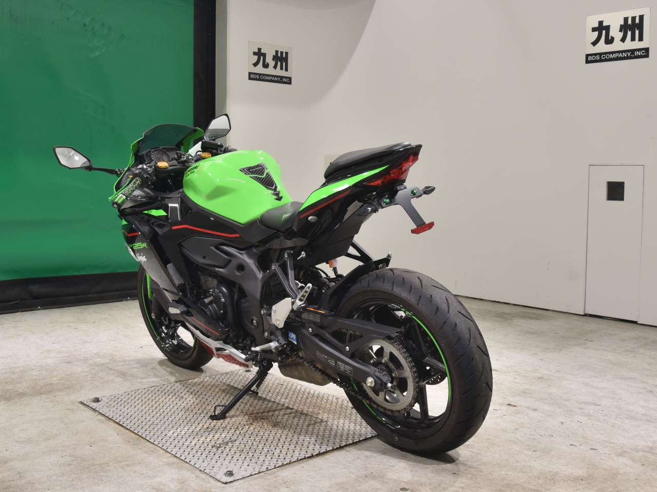2527] Kawasaki NINJA ZX-25R - ZX250E-A16049