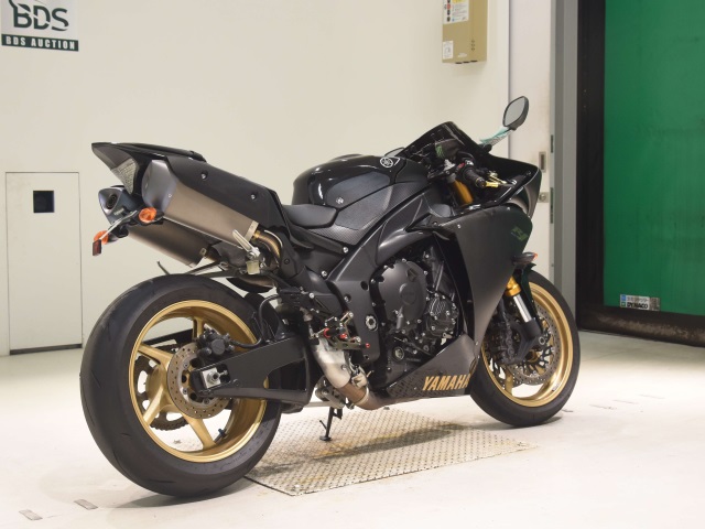 Yamaha YZF-R1 — фото 5