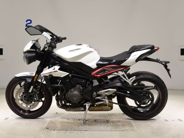 Triumph STREET TRIPLE R — фото 2