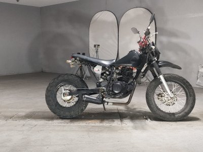 Yamaha TW200