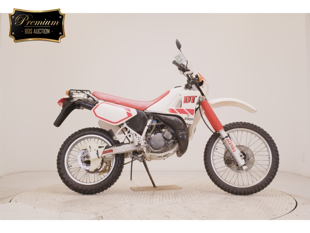 Yamaha DT200R
