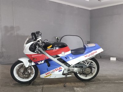 Honda VFR400R — фото 2