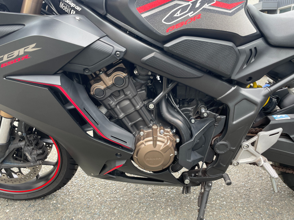 Honda CBR650R — фото 12
