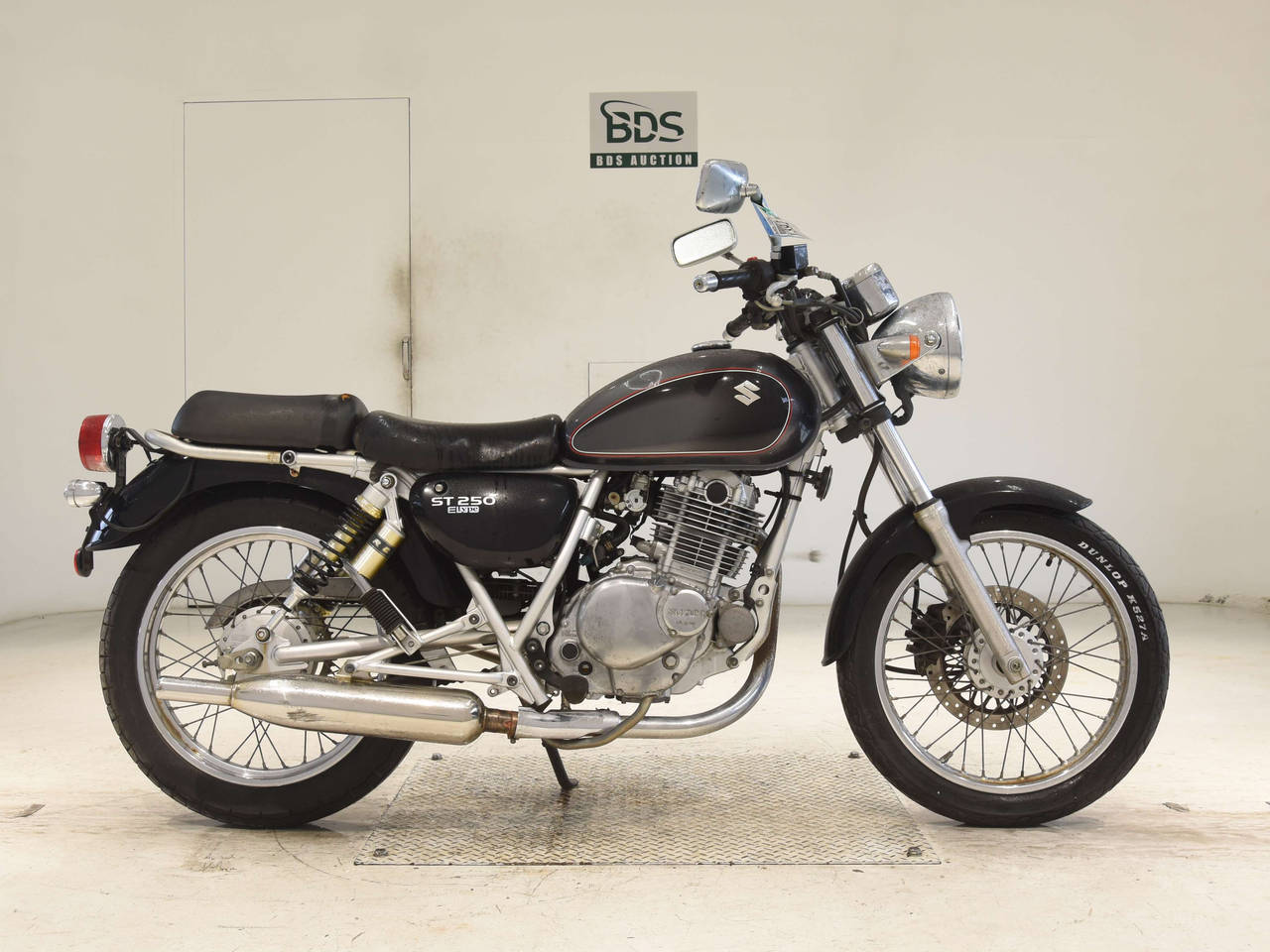 Suzuki ST250E