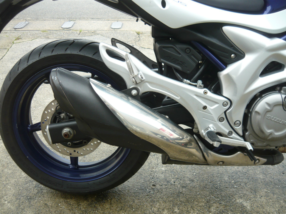Suzuki GLADIUS 400 ABS — фото 4