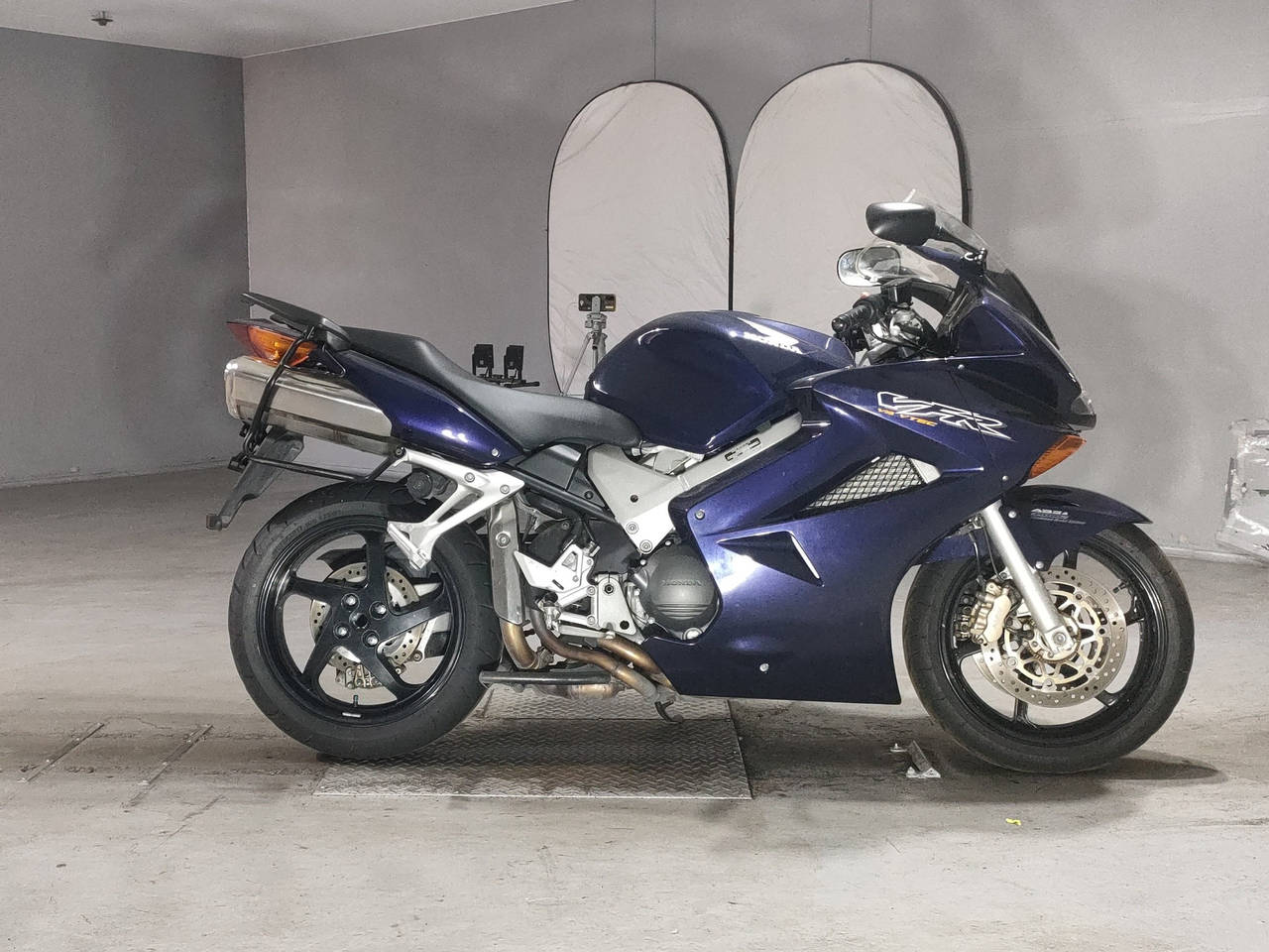 Honda VFR800F