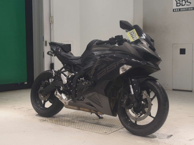 Kawasaki NINJA ZX-25R KRT — фото 3