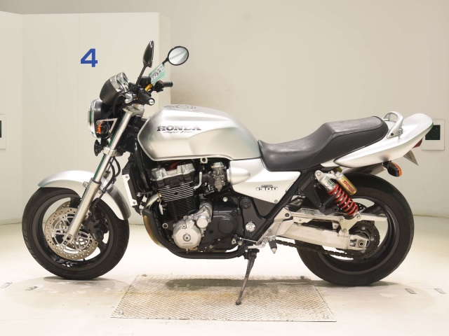 Honda CB1300SF — фото 2