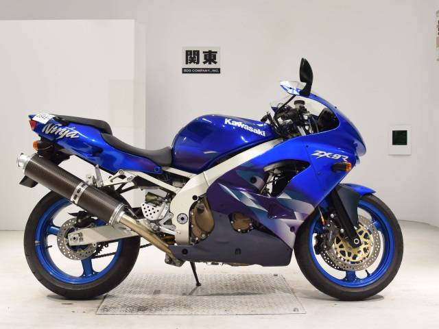 2545] Kawasaki NINJA ZX-9R - ZX900C-028401