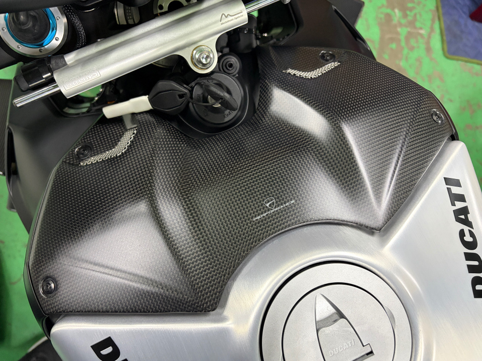 Ducati STREETFIGHTER V4 — фото 16