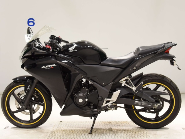 Honda CBR250RA — фото 2