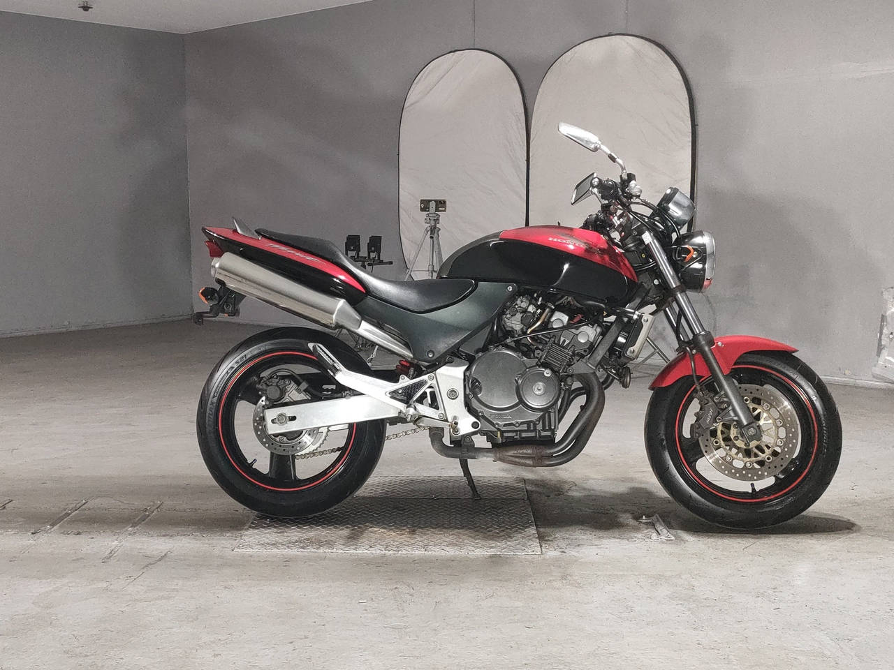 Honda HORNET 250, zdjęcie 1