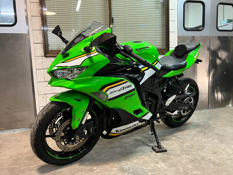 Kawasaki NINJA ZX-4RR — фото 8