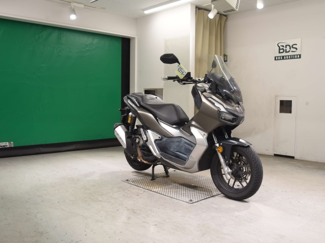 Honda ADV 150 — фото 3