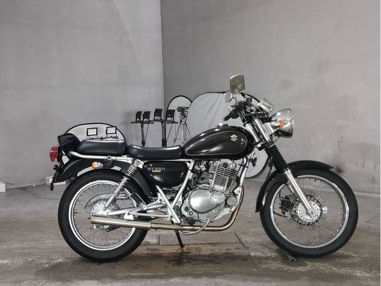 Suzuki ST250E