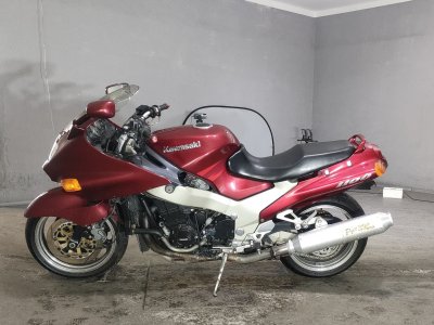 Kawasaki ZZ-R1100 — фото 2