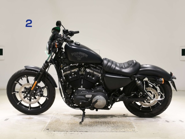 HD SPORTSTER IRON XL883N — фото 2