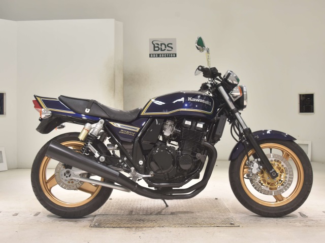 Kawasaki ZRX400