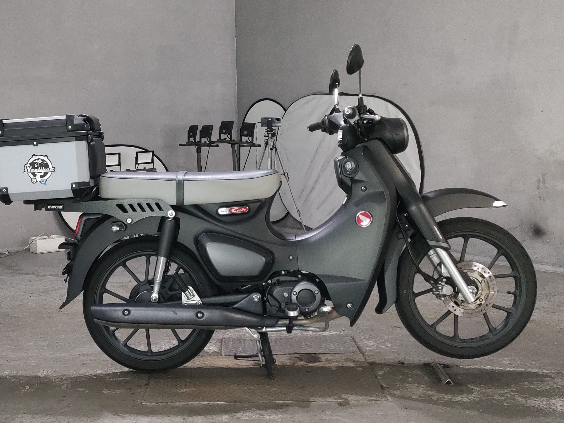 Honda SUPER CUB125, Foto 1