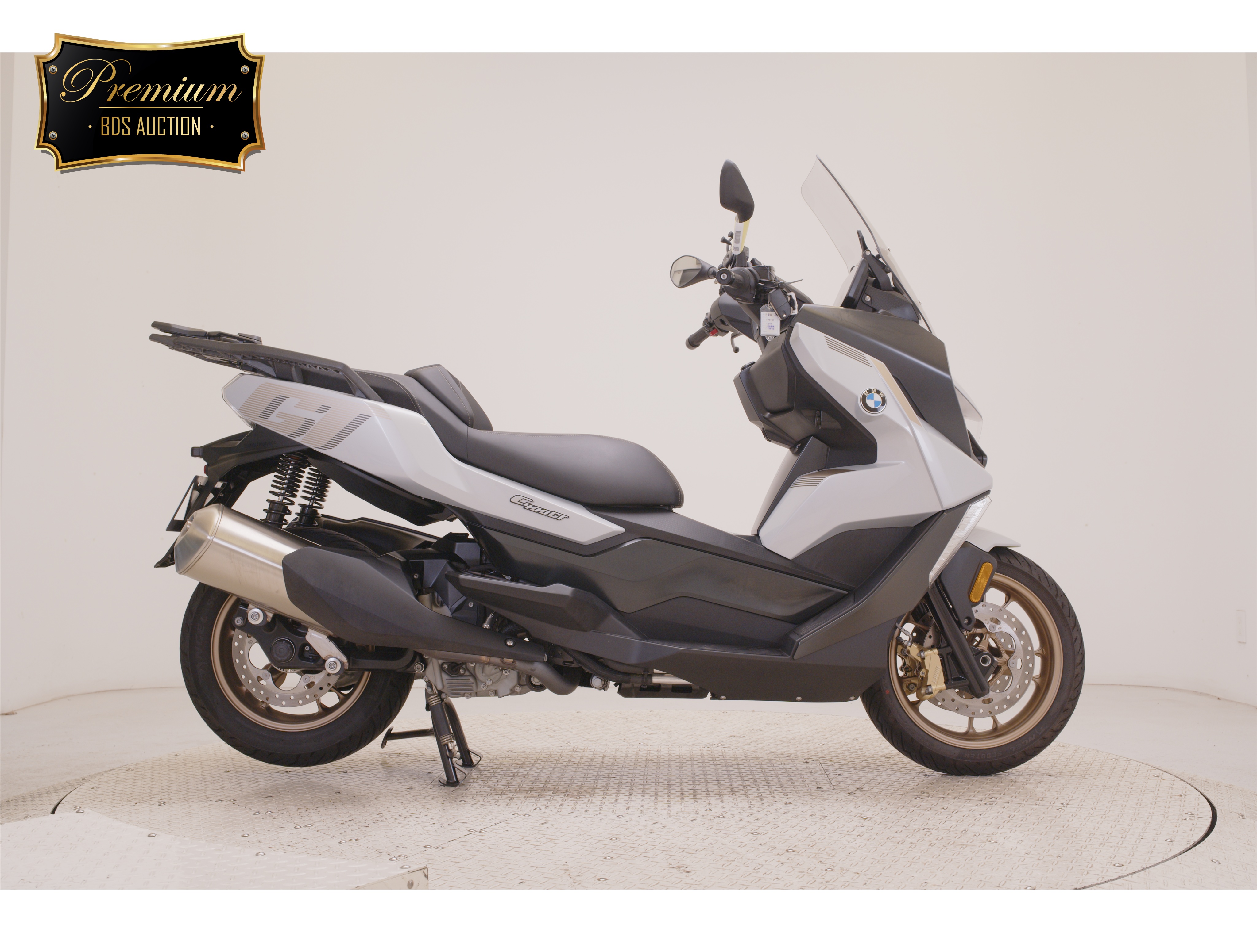 BMW C400GT, right